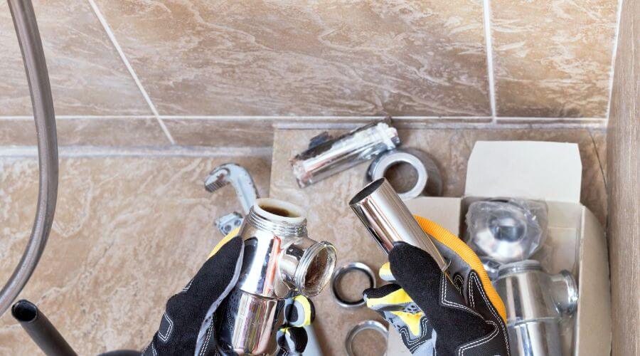 Professional gutter cleaning in Darlington, MD